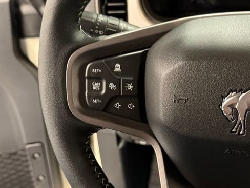 Used 2026 Ford Bronco Outer Banks w/ Sasquatch Package AWD/4WD image 19