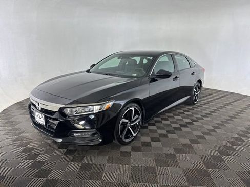 Used 2019 Honda Accord Sport image 5