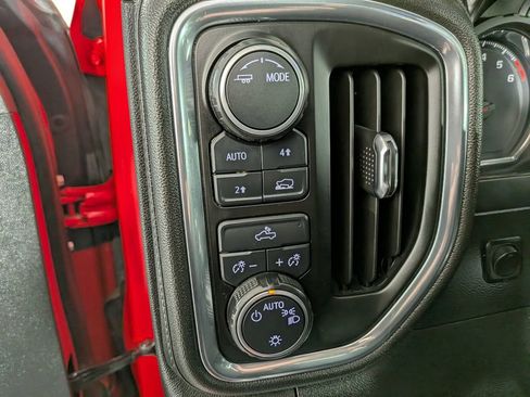 Used 2021 Chevrolet Silverado 1500 LT image 17