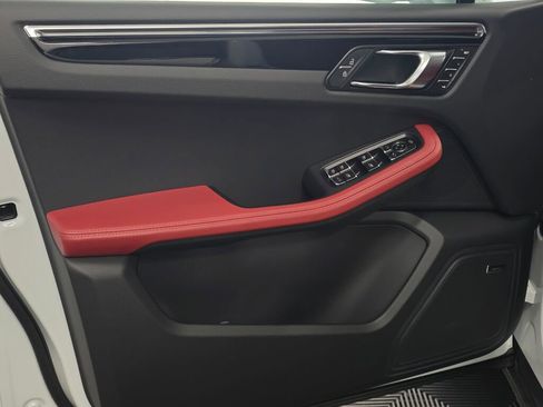 New 2026 Porsche Macan S AWD/4WD image 34