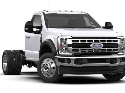 New 2026 Ford F550 2WD Regular Cab Super Duty w/ XLT Value Package image 4