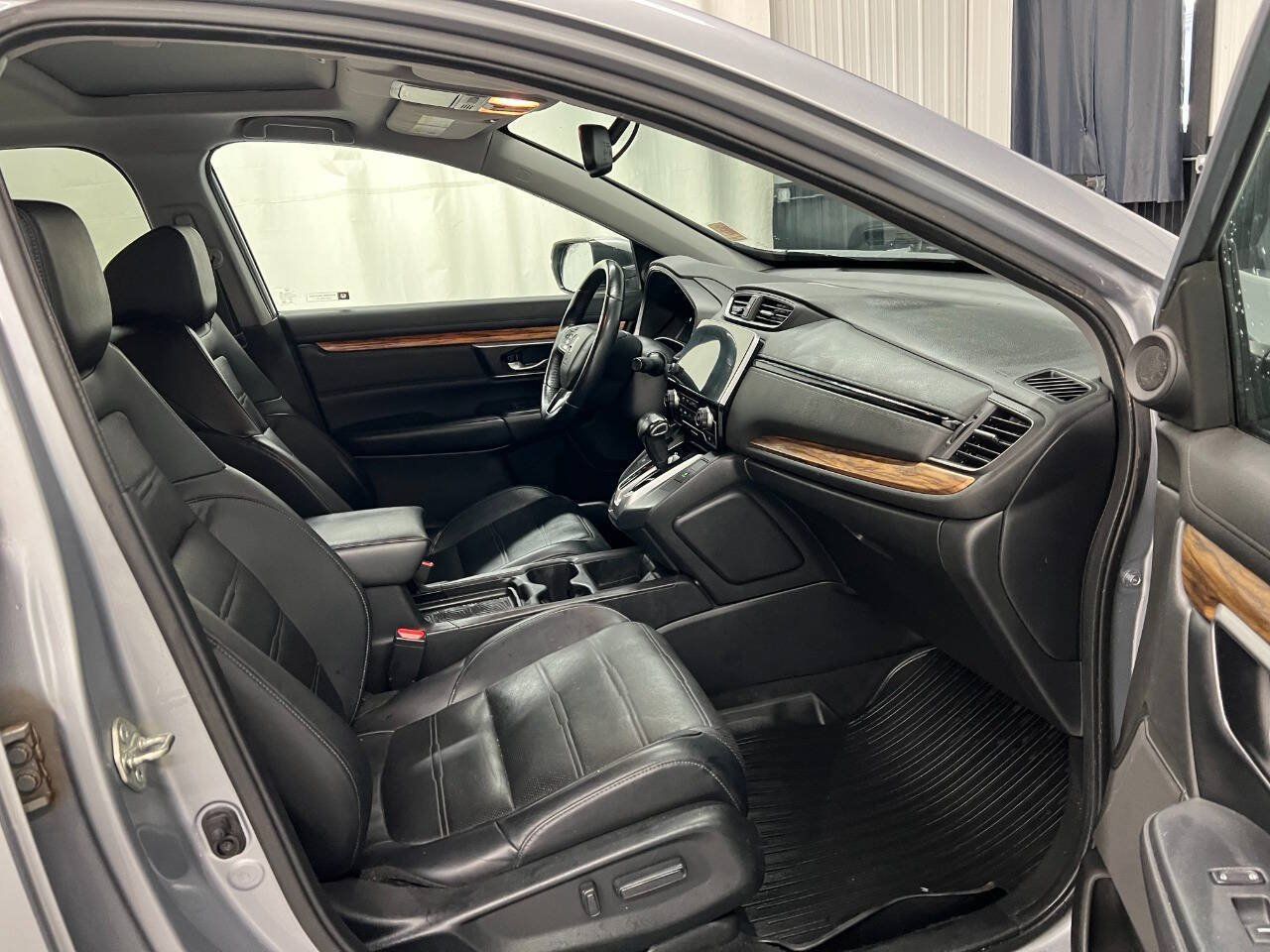 Used 2017 Honda CR-V EX-L image 11