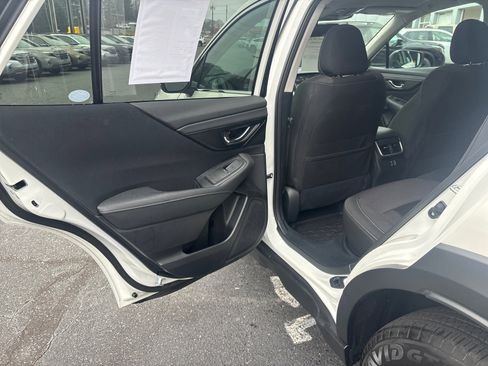 Certified 2025 Subaru Outback Premium w/ Popular Package #1A image 30