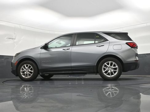 Used 2024 Chevrolet Equinox LS FWD image 24