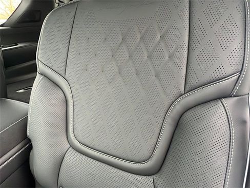 New 2026 INFINITI QX80 Autograph w/ Premium Cargo Package image 18