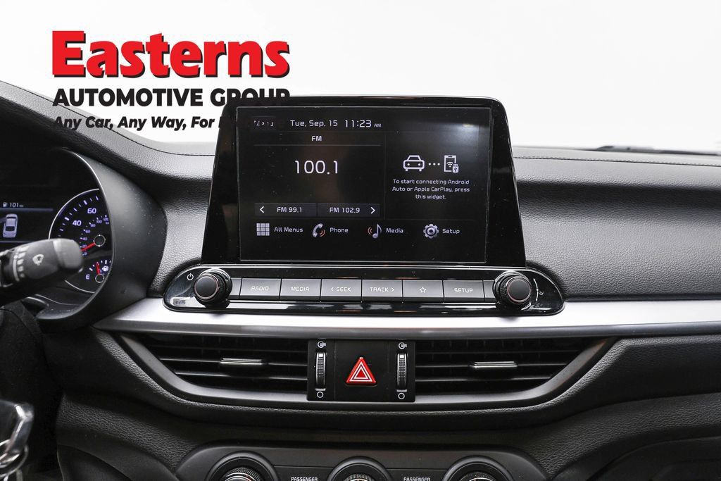 Used 2023 Kia Forte LXS w/ LXS Technology Package FWD image 14