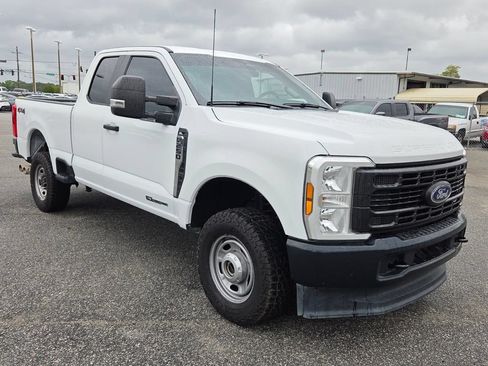 Used 2024 Ford F250 XL AWD/4WD image 15