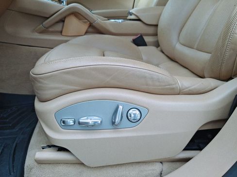 Used 2016 Porsche Cayenne S image 18