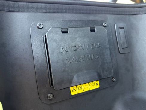 Used 2024 Ford F150 Lightning Lariat AWD/4WD image 15