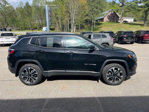 Used 2022 Jeep Compass Limited AWD/4WD image 4