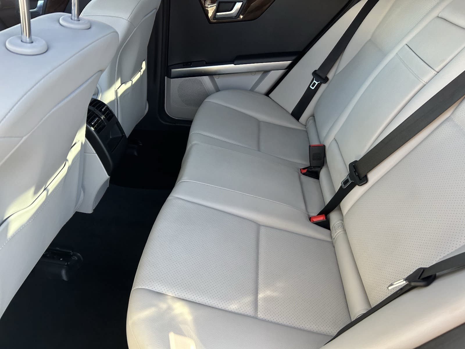 Used 2015 Mercedes-Benz GLK 350 2WD image 21