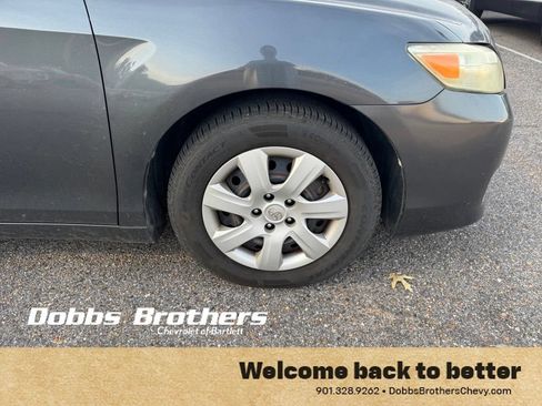 Used 2010 Toyota Camry LE FWD image 10