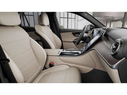 New 2027 Mercedes-Benz GLC 300 4MATIC image 4