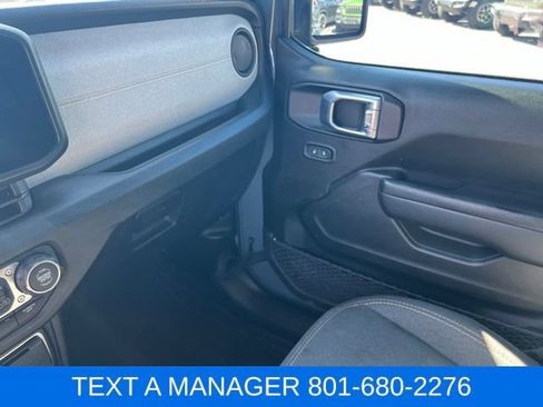 Used 2024 Jeep Wrangler Unlimited Sport AWD/4WD image 19