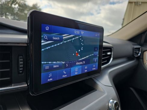 Used 2021 Ford Explorer XLT w/ Equipment Group 202A image 23