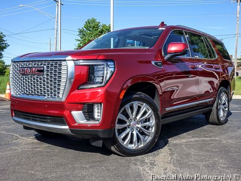 Used 2024 GMC Yukon Denali w/ Denali Reserve Package AWD/4WD image 2