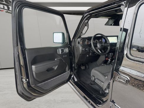 New 2026 Jeep Gladiator Mojave AWD/4WD image 9