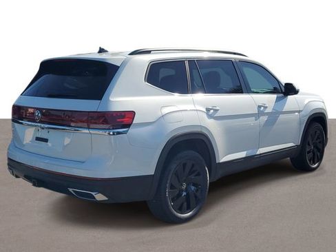 New 2026 Volkswagen Atlas SE FWD image 4