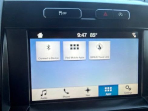 Used 2018 Ford F150 XLT w/ Equipment Group 302A Luxury AWD/4WD image 26