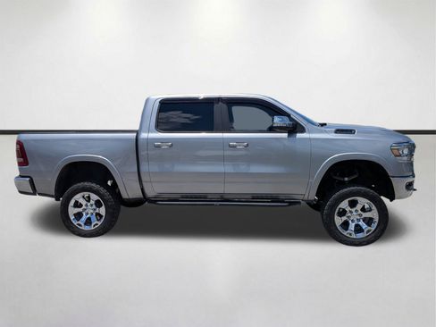 Used 2019 RAM 1500 Laramie w/ Off Road Group AWD/4WD image 3