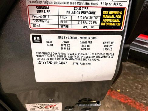 Used 2004 Chevrolet Corvette Coupe w/ Preferred Equipment Group image 33