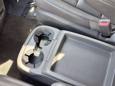 Used 2015 Honda Odyssey Touring Elite image 9