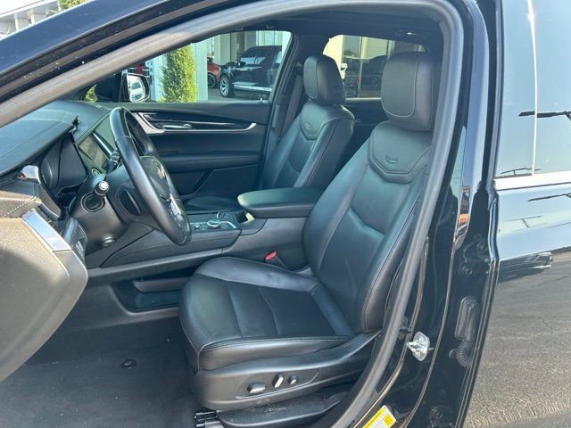 Used 2025 Cadillac XT5 Premium Luxury FWD image 21