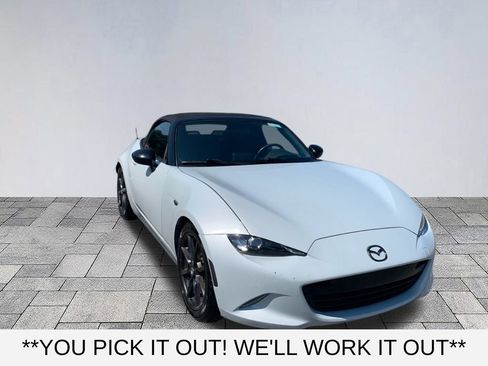 Used 2016 MAZDA MX-5 Miata Club RWD image 1