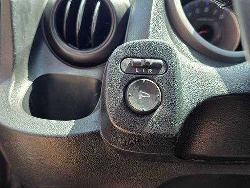 Used 2009 Honda Fit image 32