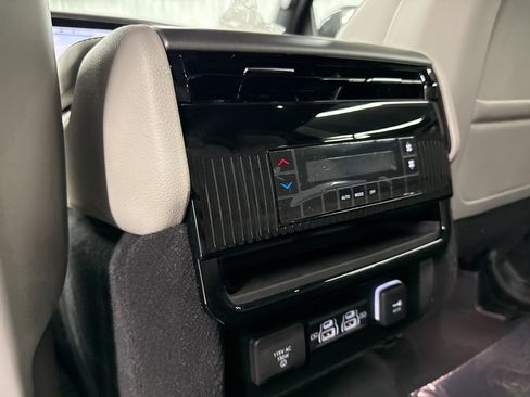 New 2025 Jeep Wagoneer 4WD image 12