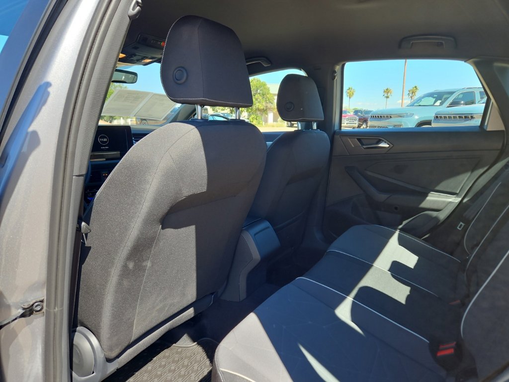 Used 2025 Volkswagen Jetta Sport FWD image 18