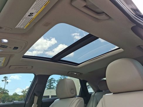 Used 2013 Cadillac XTS Premium AWD/4WD image 14