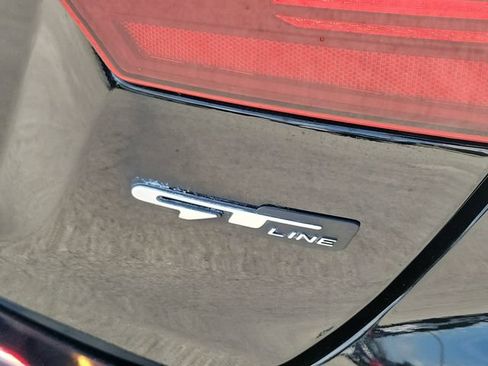 Used 2023 Kia Forte GT-Line w/ GT-Line Technology Package FWD image 9
