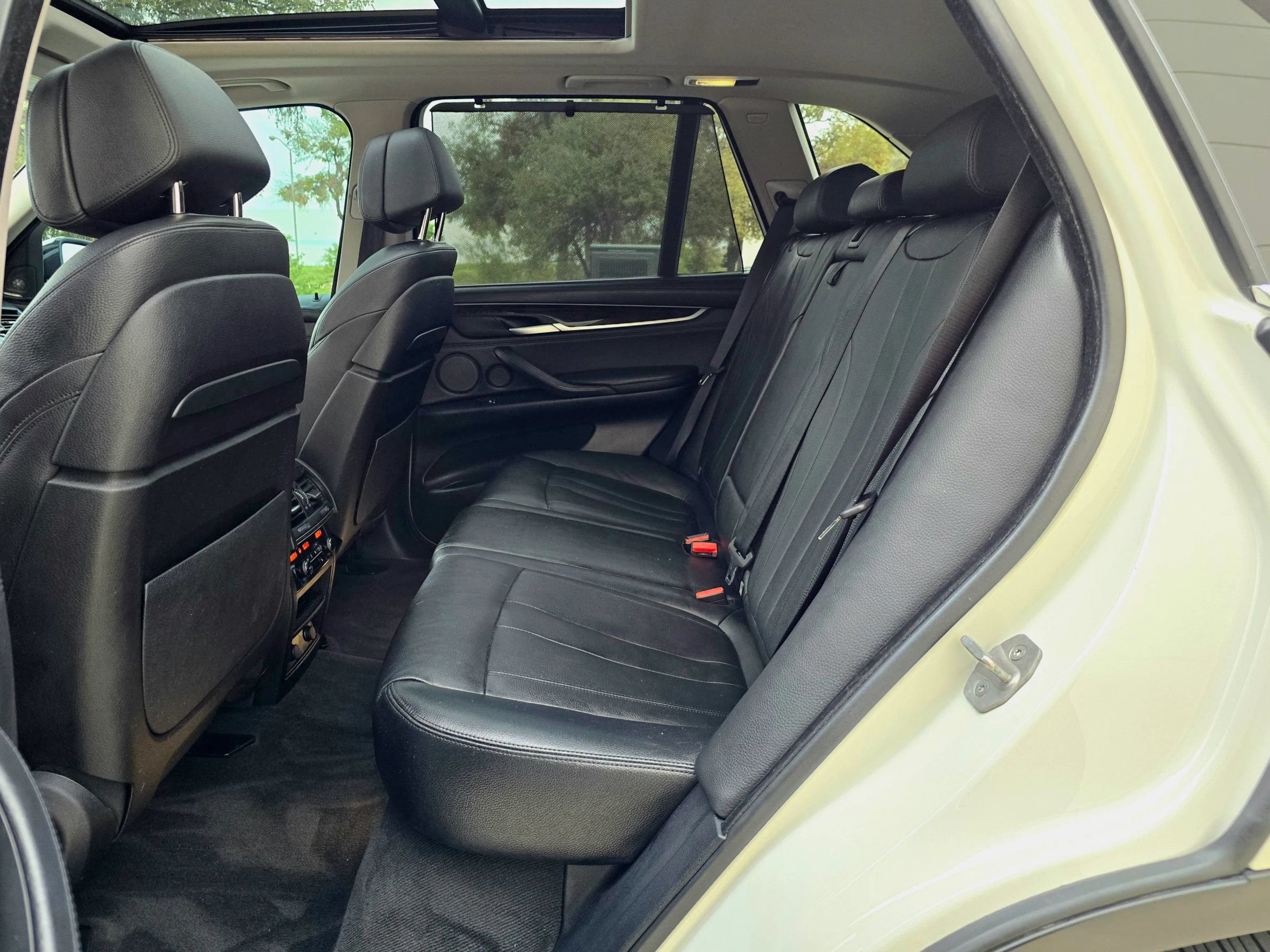 Used 2015 BMW X5 xDrive50i AWD/4WD image 52