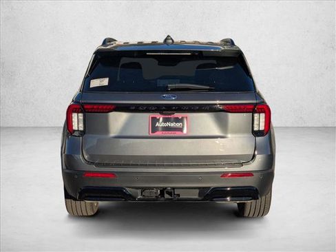 New 2026 Ford Explorer ST-Line w/ ST-Line Street Pack image 8