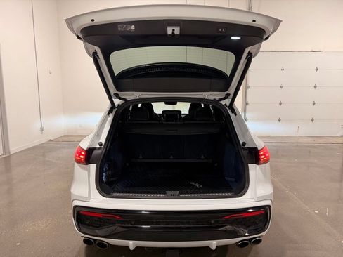 Used 2025 Audi SQ5 Premium Plus AWD/4WD image 9