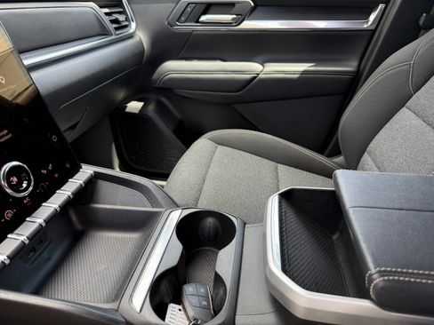 Certified 2025 GMC Terrain Elevation AWD/4WD image 30