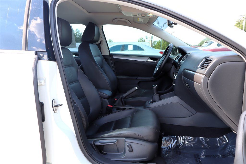 Used 2014 Volkswagen Jetta TDI FWD image 18
