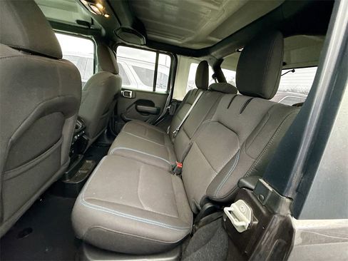 Used 2023 Jeep Wrangler Unlimited Rubicon 4xe image 26