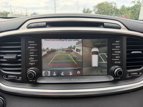 Used 2018 Kia Sorento SX FWD image 15