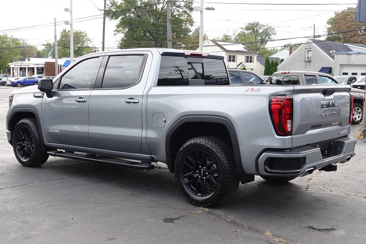 Used 2024 GMC Sierra 1500 Elevation w/ Elevation Premium Package AWD/4WD image 2