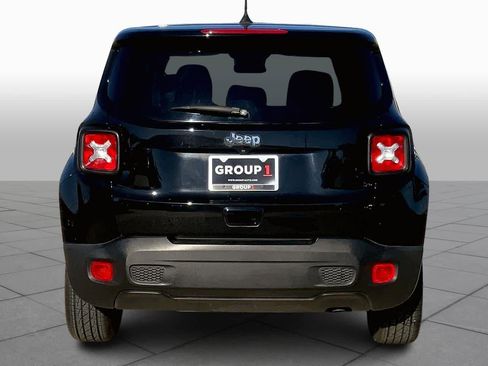 Used 2021 Jeep Renegade Sport image 4