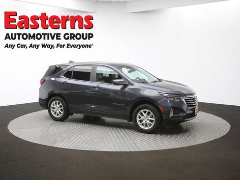 Used 2022 Chevrolet Equinox LT w/ LPO, Floor Liner Package image 46