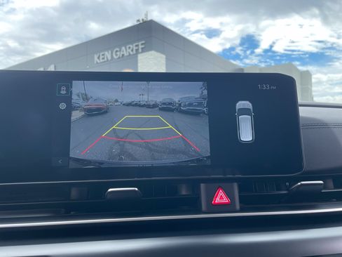 Certified 2026 Kia Carnival FWD image 21