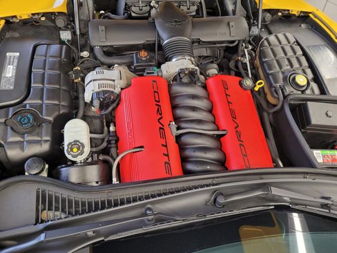 Used 2001 Chevrolet Corvette Z06 w/ Memory Pkg image 16