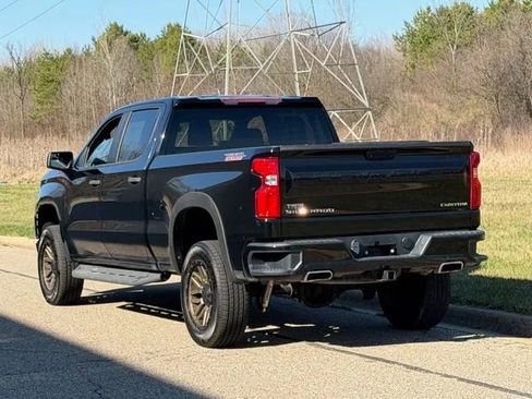 Used 2020 Chevrolet Silverado 1500 Custom Trail Boss w/ Custom Convenience Package image 19