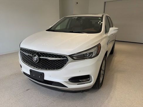 Used 2019 Buick Enclave Avenir w/ Avenir Technology Package AWD/4WD image 3