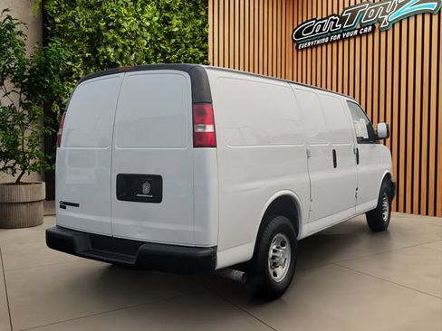 Used 2021 Chevrolet Express 2500 RWD image 6