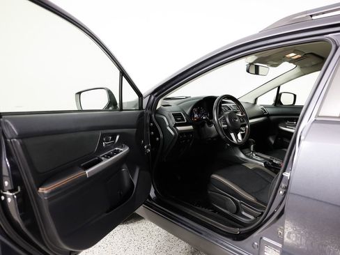 Used 2017 Subaru Crosstrek 2.0i Premium image 20