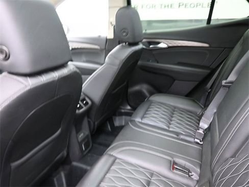 Used 2022 Buick Envision Avenir w/ Technology Package II image 23